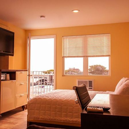 Grove Hotel Cherry Grove Екстериор снимка